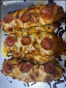 pepperoni pizza zucchini boats